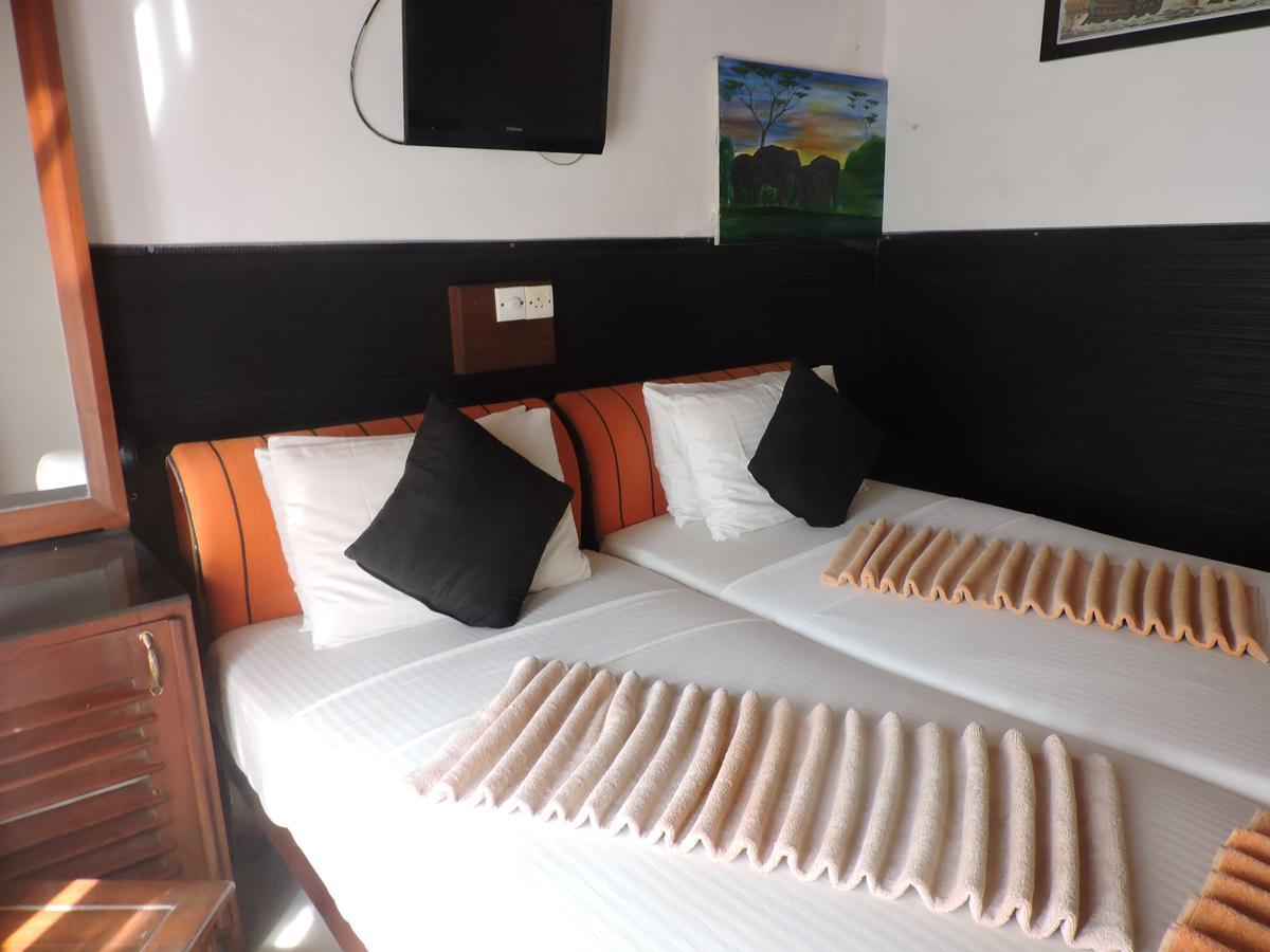 Samaya Beach Hotel Unawatuna Luaran gambar
